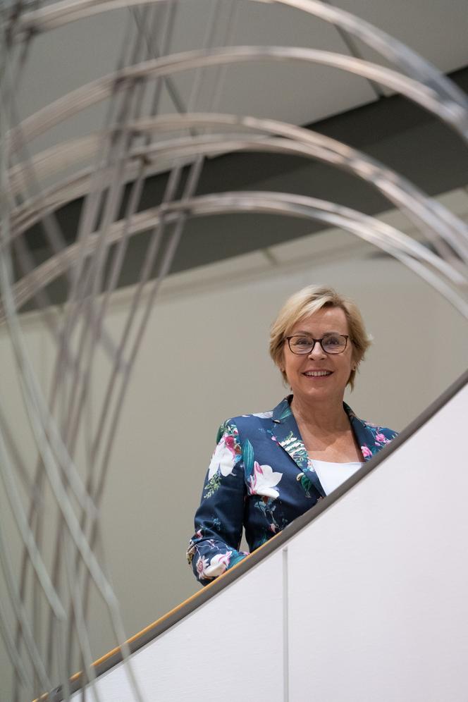 Jadwiga Wiśniewska z Brukseli przyjeżdża kopać w ogródku
