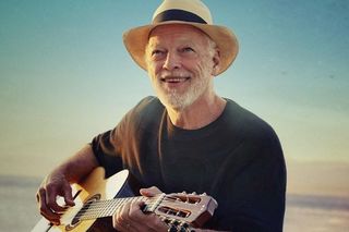 David Gilmour nie może sprzedać swojej luksusowej posiadłości, bo należy ona do... państwa