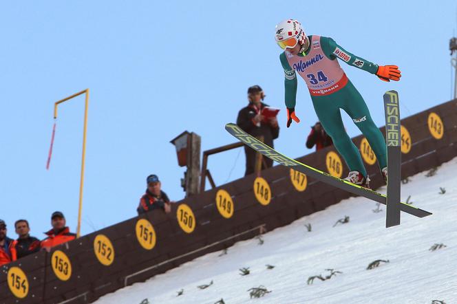 STOCH POLECI NA CZTERECH SKOCZNIACH