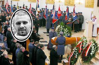 Pogrzeb Andrzeja Struja - pożegnanie policjanta-bohatera (ZDJĘCIA)