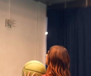 Roxie Węgiel grała w kosza na słynnej arenie