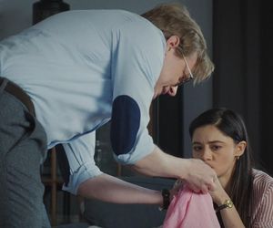 M jak miłość odc. 1879. Radek (Philippe Tłokiński), Iza (Adriana Kalska)