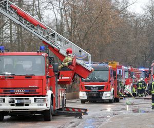 Nawałnica nad regionem radomskim. Powalone drzewa i pożar stodoły 