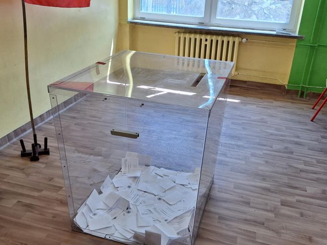 Kilkanaście przypadków złamania ciszy wyborczej na Podkarpaciu