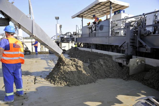 Jak powstaje nawierzchnia betonowa 