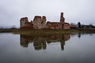 Nowa atrakcja turystyczna w Łódzkiem. Odnowiono zamek z XV wieku