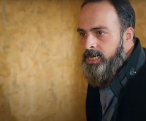 Ege uratuje Zeynep, choć porywacz pchnie ją nożem.