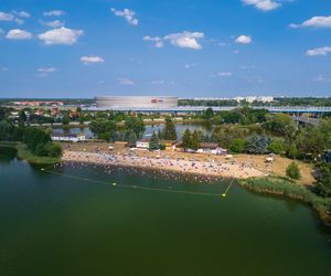 Otwierają popularne kąpieliska we Wrocławiu. Sprawdź, gdzie wybrać się nad wodę
