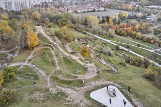 Życie w Architekturze 2025. Park im. Cichociemnych Spadochroniarzy AK. eM4. Pracownia Architektury. Brataniec