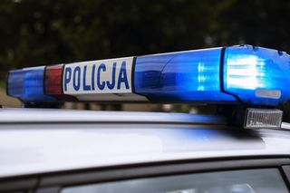 Wypadek busa z młodzieżą. Sześć osób poszkodowanych, zablokowana droga 980