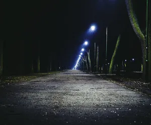 Toyota przejechała po 60-latku pod Ostrowią Mazowiecką! Koszmarna śmierć