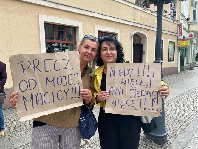 Protesty "Ani Jednej Więcej!" w całej Polsce. Kobiety wyszły na ulice po śmierci Doroty