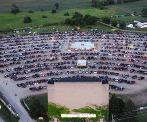 Zabierz psa do kina pod Chicago