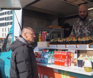 Food Truck Festival 2023 w Bydgoszczy. Wyjątkowe restauracje zaparkowały pod Torbydem [ZDJĘCIA]