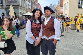 Kortowiadę czas zacząć! Kolorowa Parada Wydziałów przeszła ulicami Olsztyna [ZDJĘCIA]