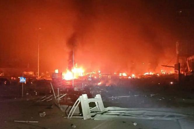 Wojna w Ukrainie: Kolejny ostrzał Kijowa. W płomieniach stanęło centrum handlowe!
