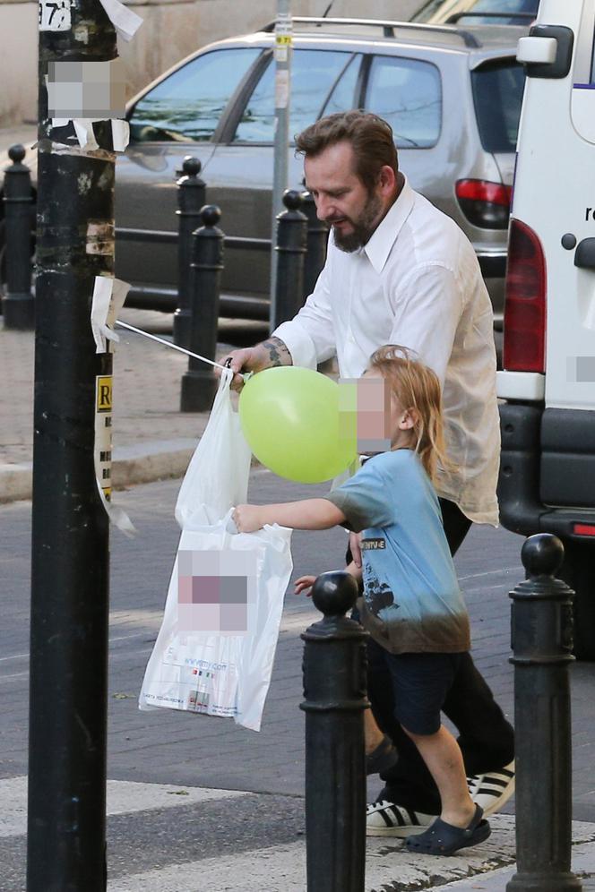 TWARDY "SCYZORYK" MIĘKNIE PRZY SYNU.