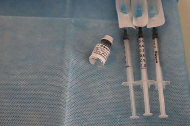 Trzecia dawka szczepień