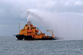 Ogromna PLAMA na Bałtyku w Pomorskiem. Ciągnie się przez 34 kilometry