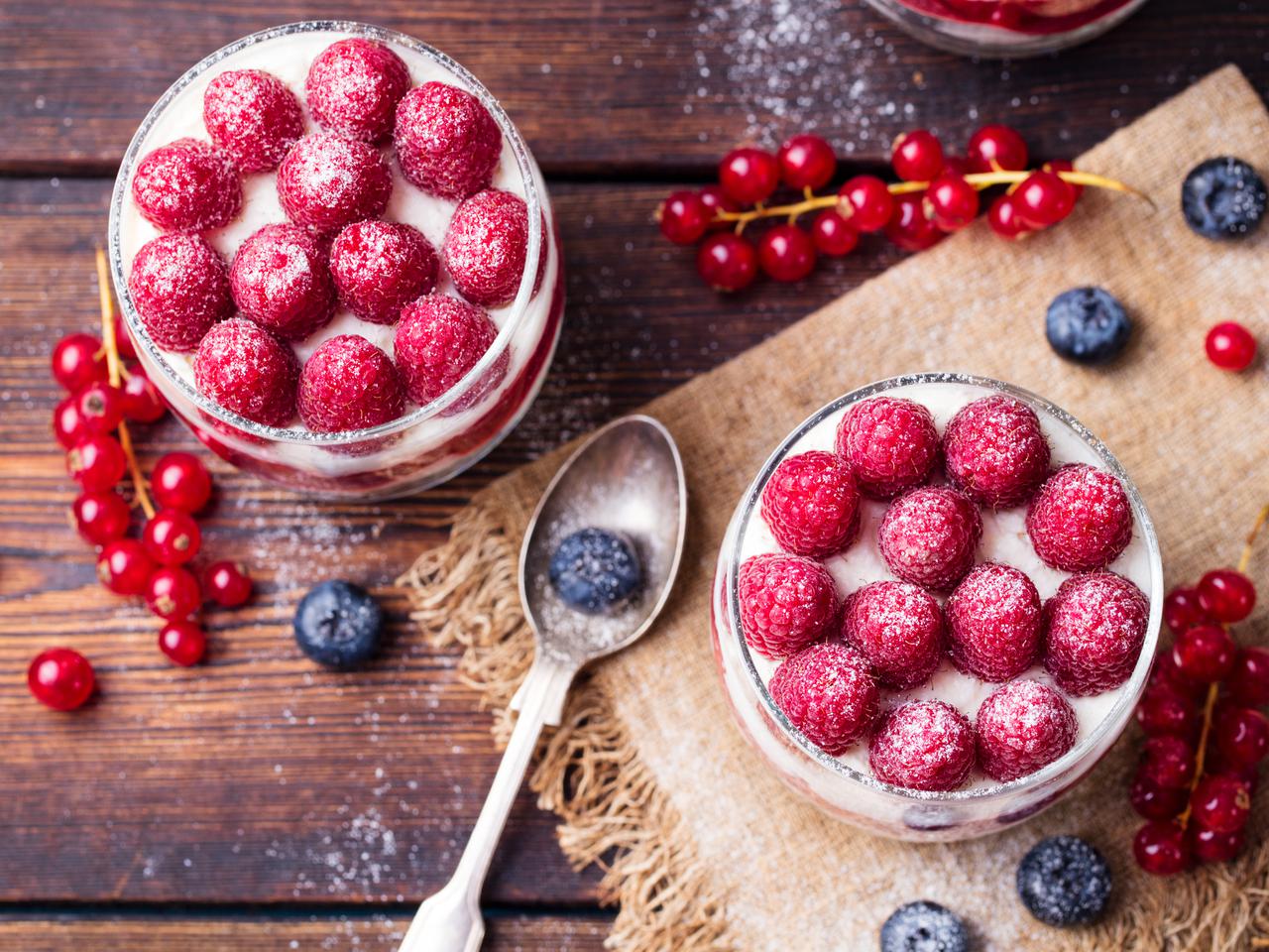 Tiramisu z owocami jagodowymi, czyli tiramisu frutti di bosco 
