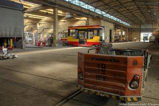 Najstarsza zajezdnia tramwajowa w Łodzi sfotografowana przez Radka Stępnia z Urban Explorers Łódź