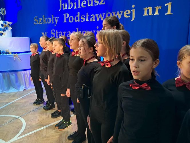 Szkoła Podstawowa nr 1 w Starachowicach ma już 120 lat. Zobaczcie zdjęcia z uroczystości