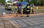 Zderzenie lokomotywy z busem pod Brzezinami. Fatalny wypadek na przejeździe kolejowym