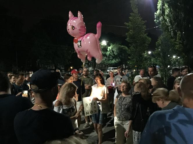 PROTEST przed domem Kaczyńskiego.