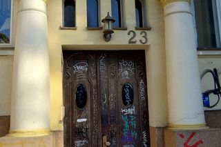 Sopot pod warstwą farby ze spreju. Graffiti w kurorcie