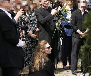 Agata Buzek na pogrzebie