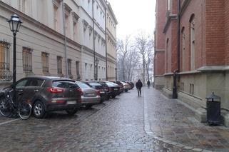 Pracownicy Uniwersytetu Jagiellońskiego będą płacić za parkowanie w centrum? [AUDIO]