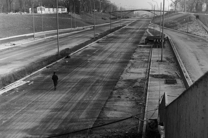 Budowa Trasy Łazienkowskiej w Warszawie 1974