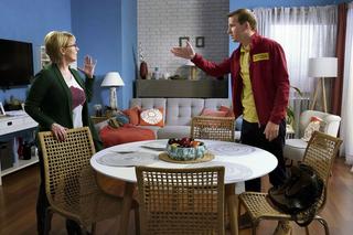 Barwy szczęścia, odcinek 2408 - opis, streszczenie: Matka Łukasza ostrzega syna, że Kasia ma romans we Włoszech