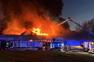 Pożar w Rudzie Śląskiej. Pali się chiński market