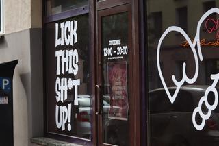 Kontrowersyjna cukiernia od pół roku w Lublinie. Sprawdziliśmy, czy warto tam pójść!