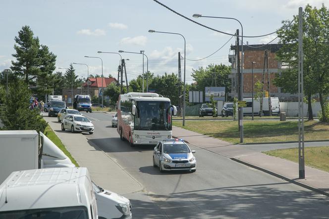 Reprezentacj Polski w drodze na lotnisko