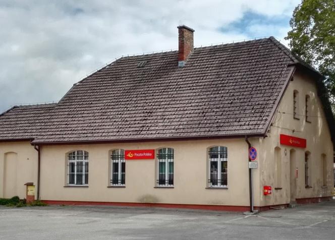 Zamiast odbywać domową kwarantannę, poszła na pocztę odebrać przesyłkę