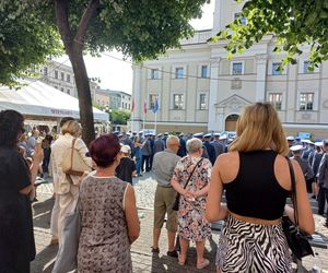 Trwają obchody Święta Policji w Lesznie. Świętują policjanci i policjantki
