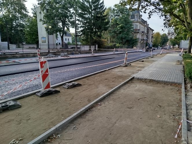 Siedlce: trwa budowa nowej nawierzchni na skrzyżowaniu ulic Piłsudskiego, Floriańskiej, Starowiejskiej i Kościuszki
