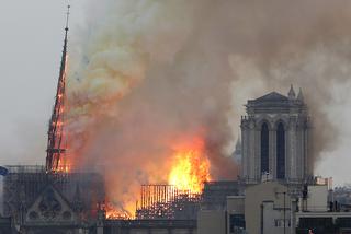 Płonie Katedra Notre-Dame w Paryżu