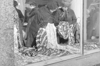 QUIZ PRL. Z czego śmiano się w PRL-u