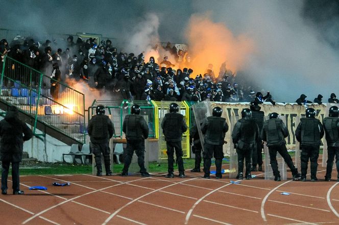 Elana Toruń - Zawisza Bydgoszcz 1:1, zdjęcia kibiców, opraw i piłkarzy ze Stadionu Miejskiego im. Grzegorza Duneckiego