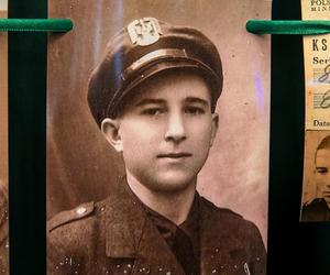 Walczył w II wojnie światowej i uciekał przez wiele lat. Życie pana Edwarda to gotowy scenariusz na film! [ZDJĘCIA]