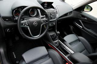 Opel Zafira Tourer 2.0 CDTI Biturbo - TEST, opinie, zdjęcia - DZIENNIK DZIEŃ 4: Wnętrze, bagażnik i wyposażenie