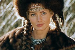 Izabella Scorupco — Helena Kurcewiczówna