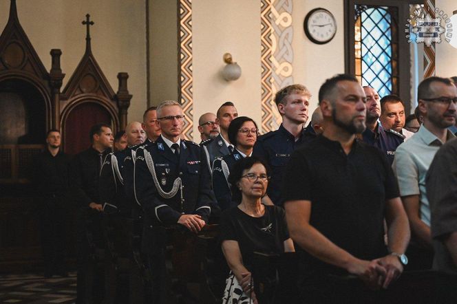 Pogrzeb komendanta policji w Bieruniu. Młodszy inspektor Dariusz Waligóra odszedł na wieczną służbę