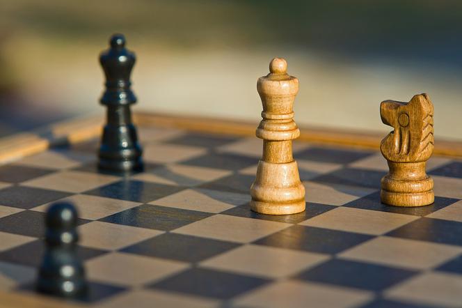 Chińscy szachiści prowadzą w Pucharze Narodów FIDE. Duda lepszy od Rosjanina