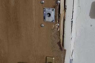  Jej ciało od roku rozkładało się w mieszkaniu. Nikt nie interesował się życiem pani Jolanty