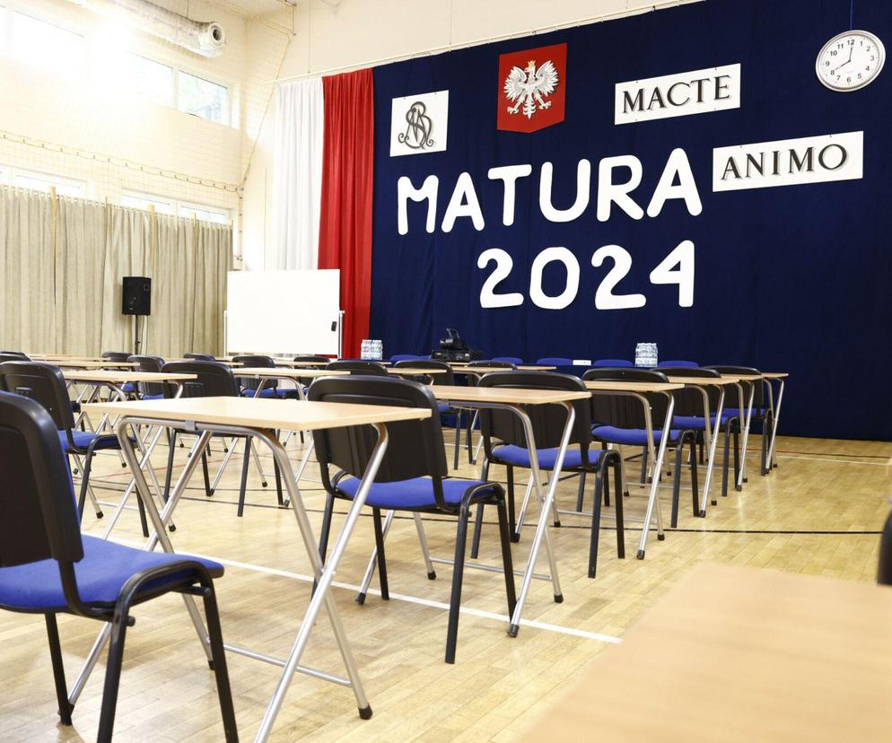 Matura 2024 - język polski RELACJA NA ŻYWO 7 maja 2024. Jaka była lektura i ODPOWIEDZI?