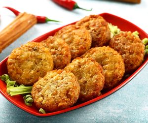 Kotlety ziemniaczane z kurczakiem - pyszne danie 2 w 1